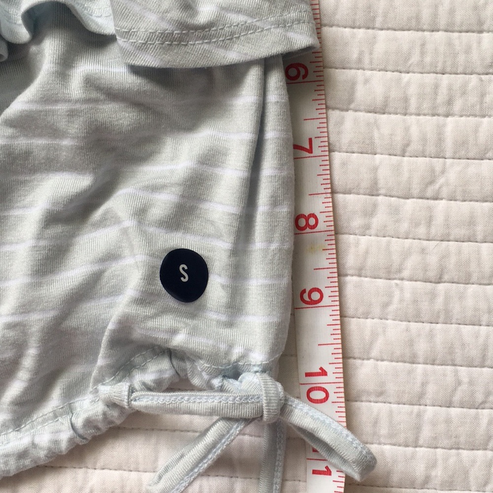 A&F Ruffle Bandeau Crop Tube Strapless Top Stripes Small NWT - Picture 8 of 11